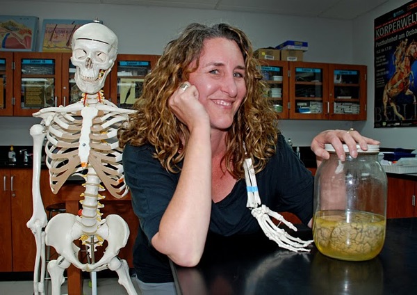Long-time science teacher, Wendi Butler, will be leaving Foothill to take a job offer at Cate School in Carperteria. Credit: Alex Phelps/The Foothill Dragon Press.